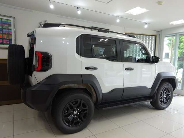 Toyota Land Cruiser FJ 8