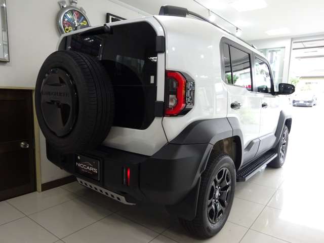 Toyota Land Cruiser FJ 9