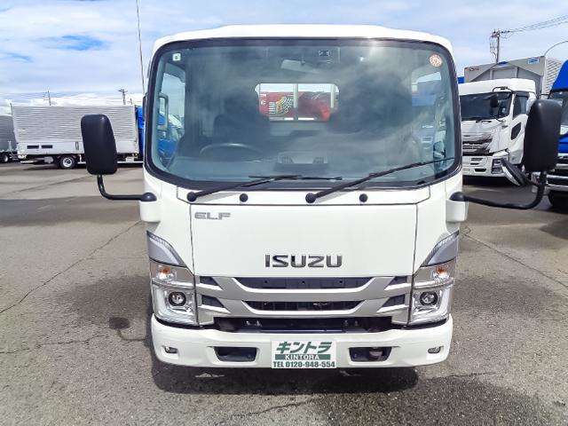 Isuzu Elf 4