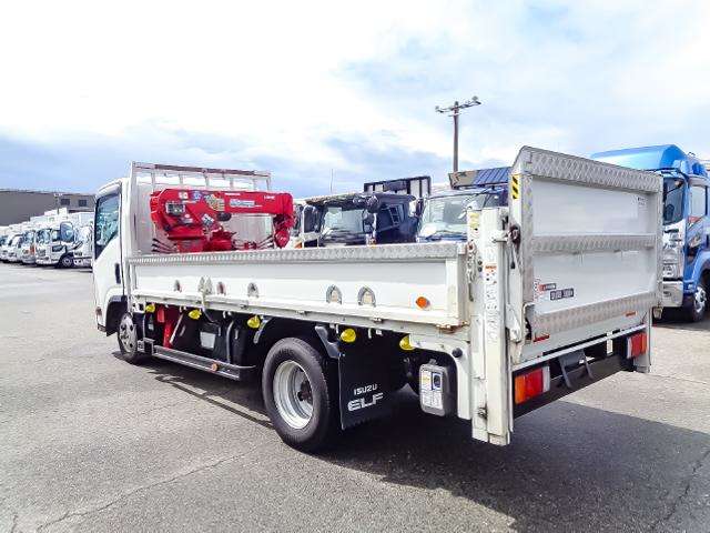 Isuzu Elf 6