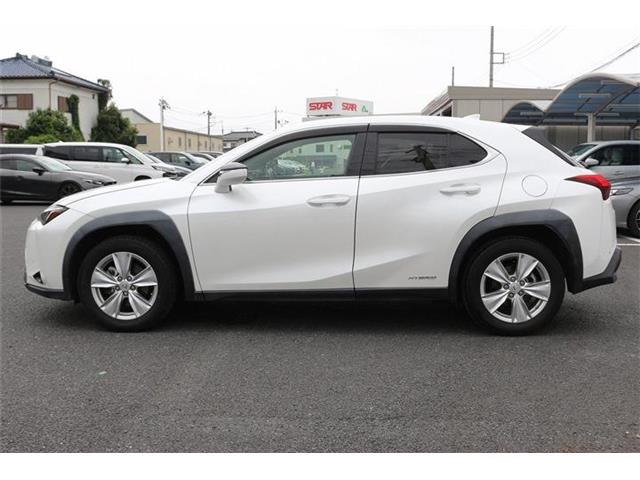 Lexus UX 11