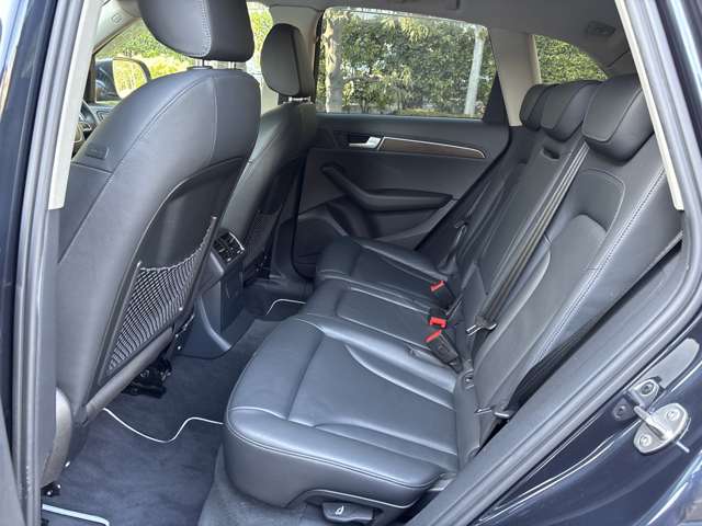 Audi Q5 11