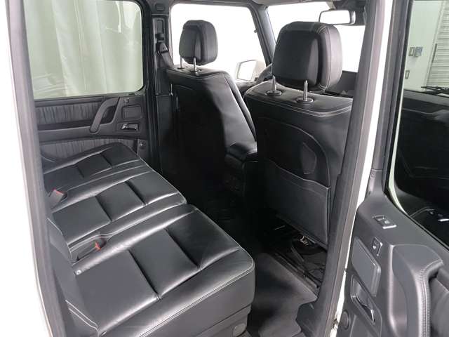 Mercedes-Benz G-Class 11