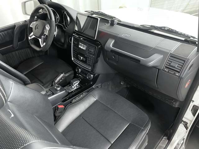 Mercedes-Benz G-Class 7
