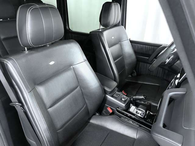 Mercedes-Benz G-Class 8
