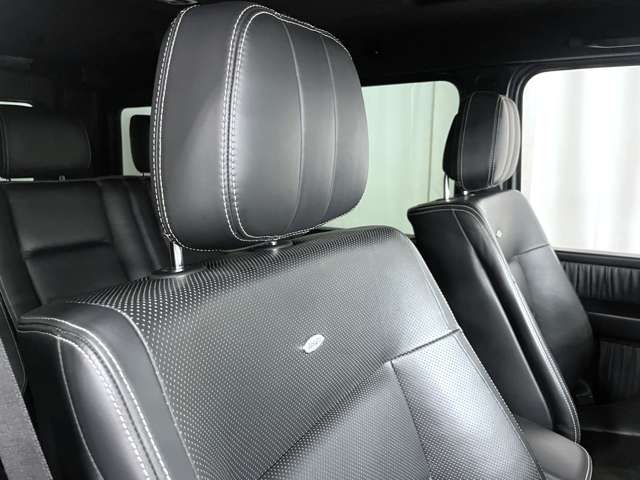 Mercedes-Benz G-Class 9