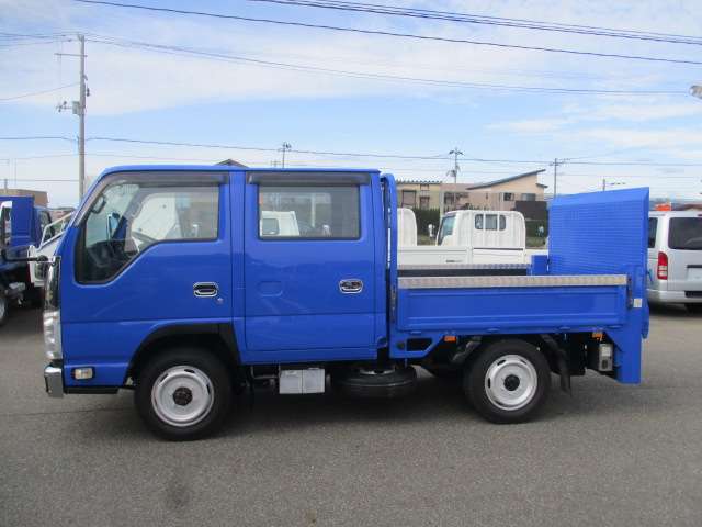 Isuzu Elf 4