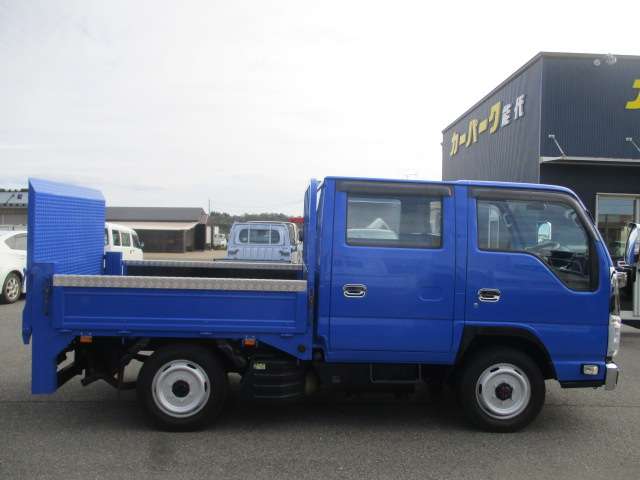 Isuzu Elf 8