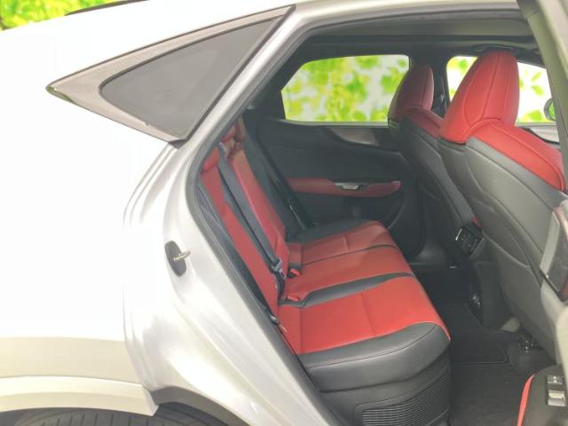 Lexus NX 7
