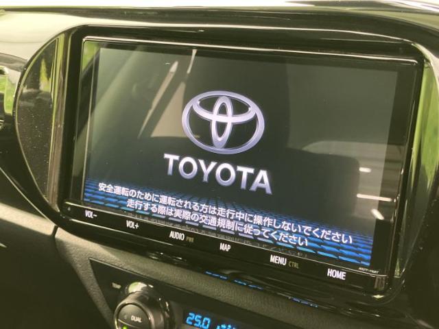 Toyota Hilux 4