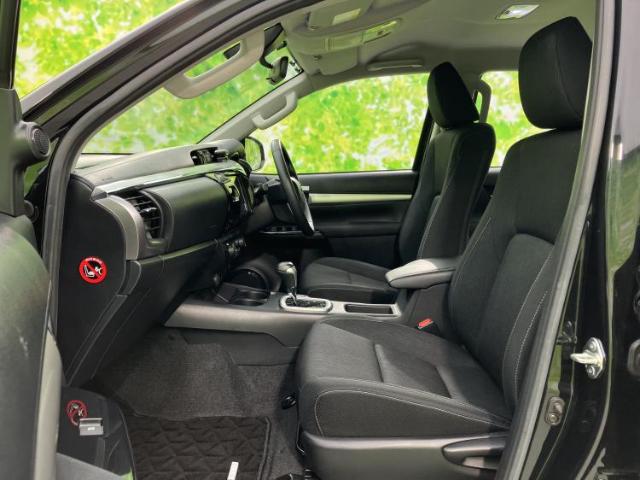 Toyota Hilux 8