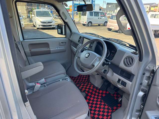 Suzuki Every 12