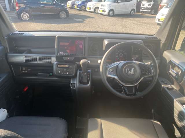 Honda N-VAN 12