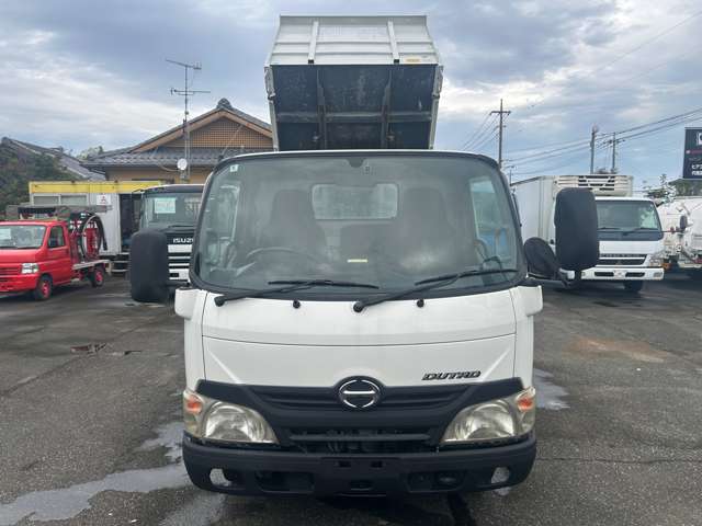 Hino Dutro 2