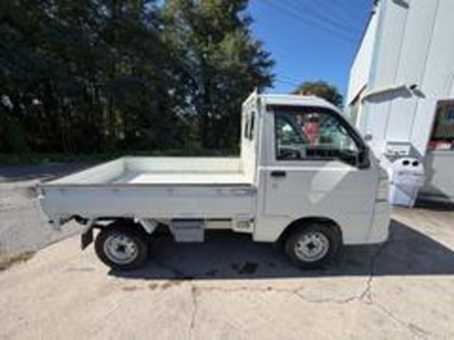Daihatsu Hijet Truck 4