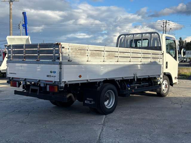 Isuzu Elf 9