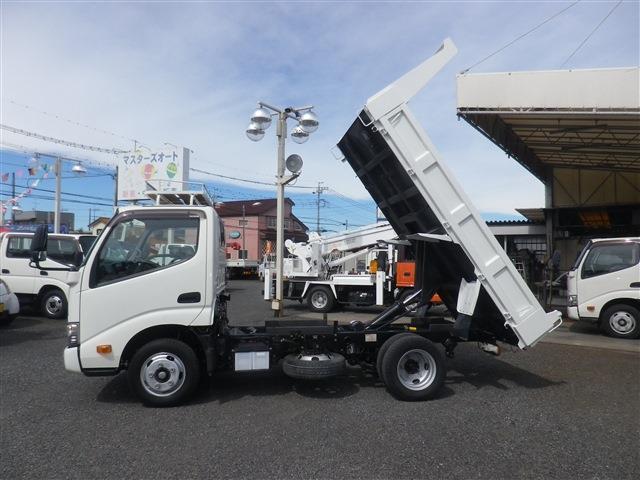 Hino Dutro 10