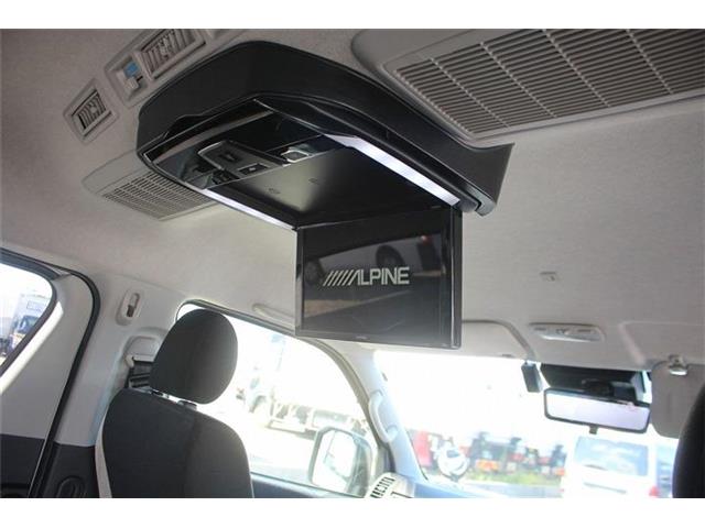 Toyota Hiace Van 6