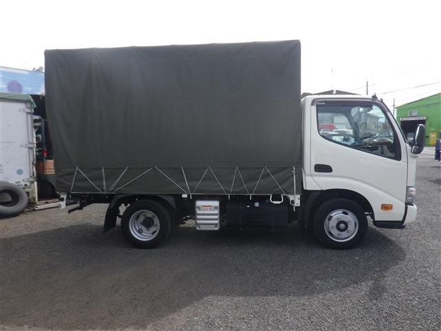 Hino Dutro 4