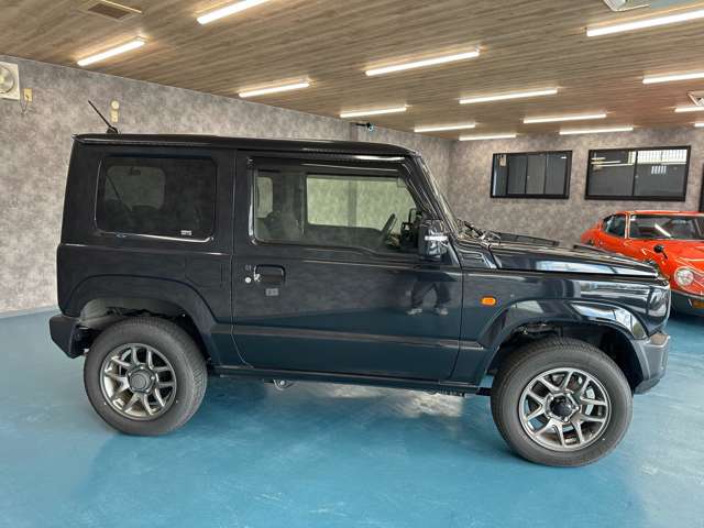 Suzuki Jimny 12