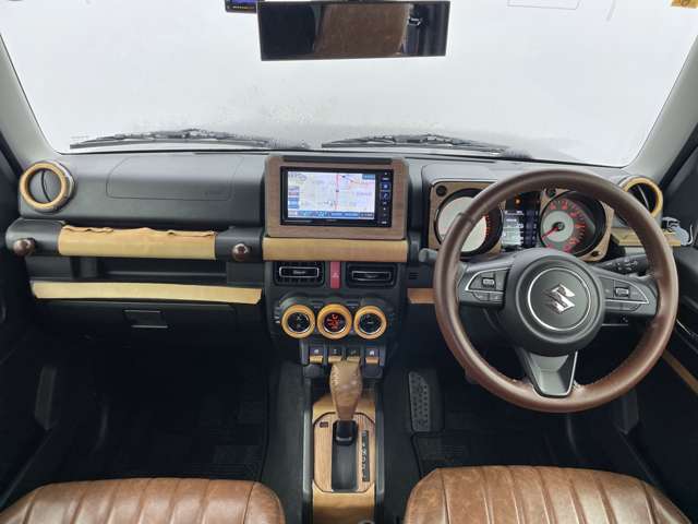 Suzuki Jimny 4
