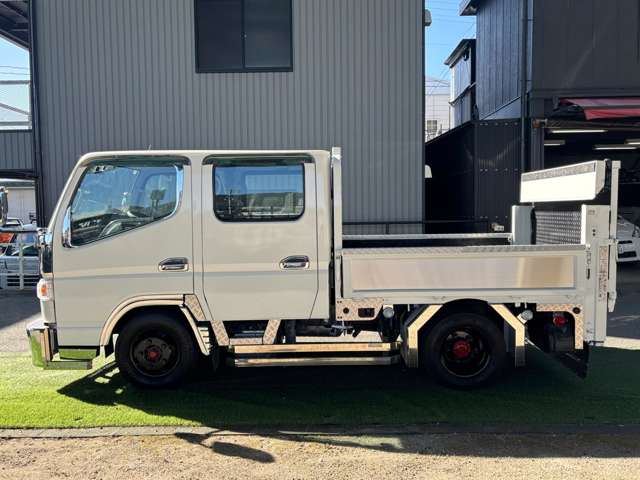 Mitsubishi Fuso Canter 4