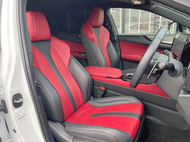 Lexus NX 9