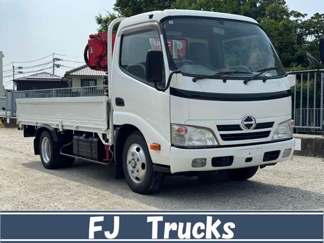 Hino Dutro 4