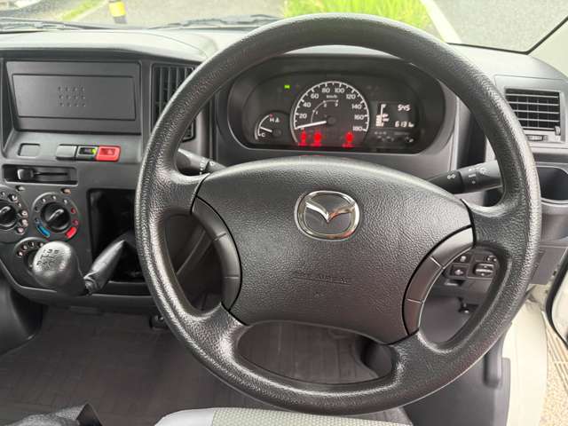 Mazda Bongo Truck 5