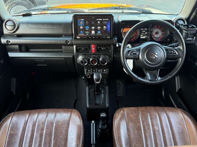 Suzuki Jimny 12