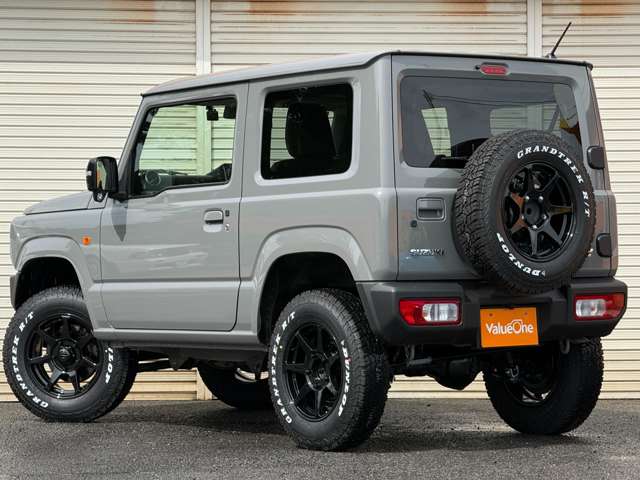 Suzuki Jimny 8