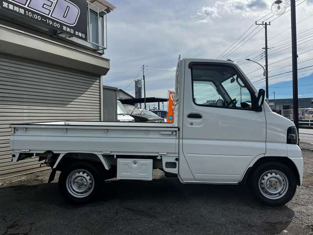 Nissan Clipper Truck 7