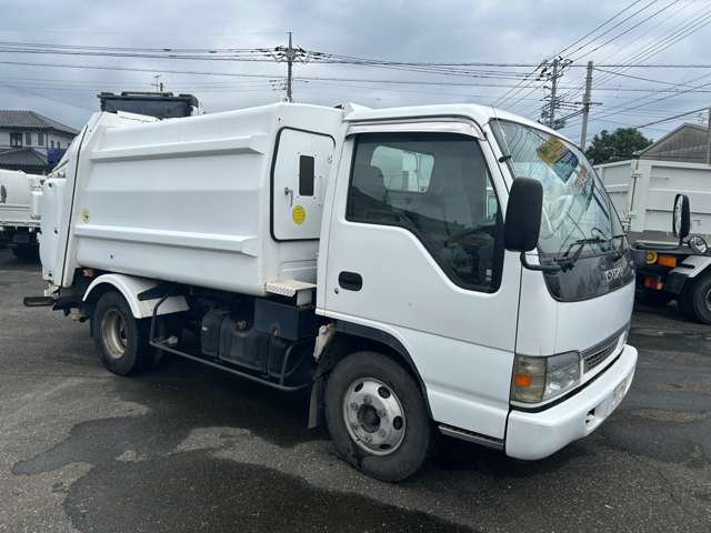 Isuzu Elf 3