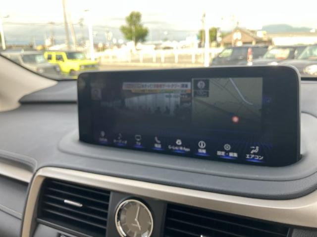 Lexus RX 9