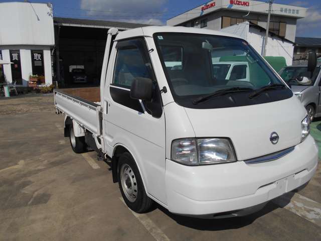 Nissan Vanette Truck 10