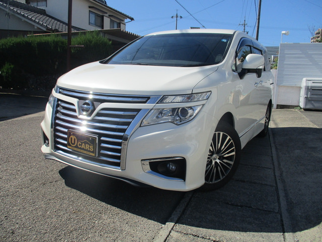 Nissan Elgrand 8
