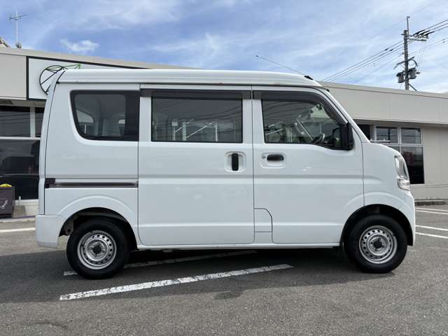 Nissan NV100 Clipper 6