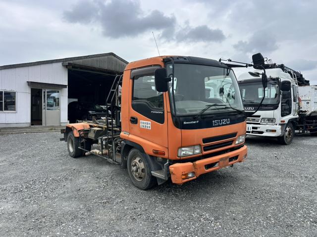 Isuzu Forward 4