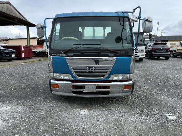 Nissan Condor 2