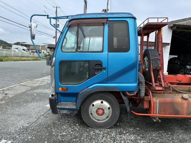 Nissan Condor 7