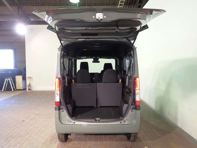 Honda N-VAN 12