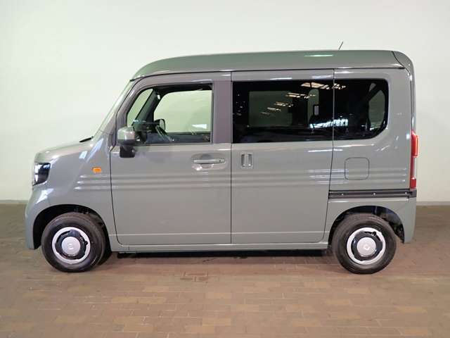 Honda N-VAN 8