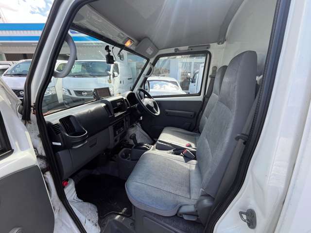 Mitsubishi Minicab Van 5