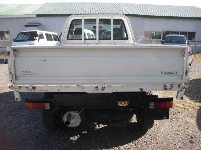 Toyota Light Ace Truck 4