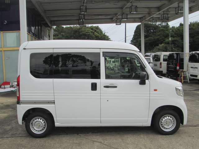 Honda N-VAN 8