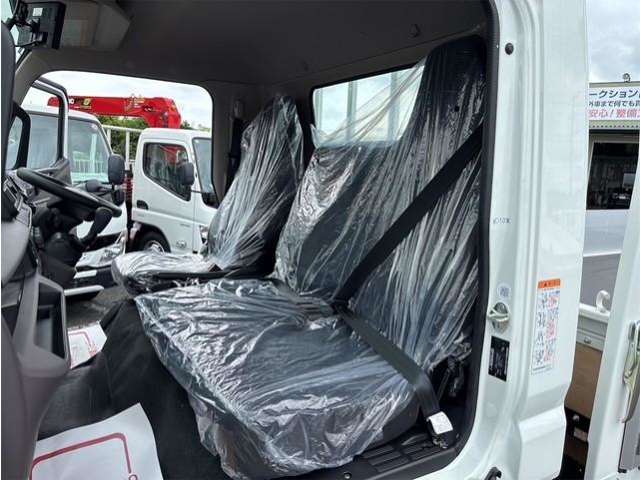 Mitsubishi Fuso Canter 11