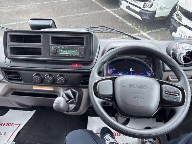 Mitsubishi Fuso Canter 12