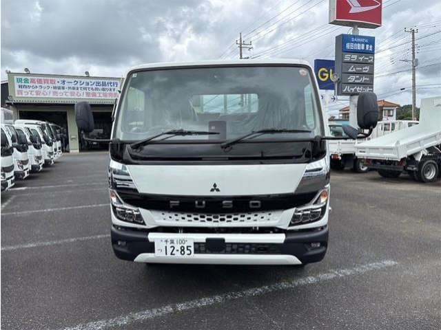 Mitsubishi Fuso Canter 2