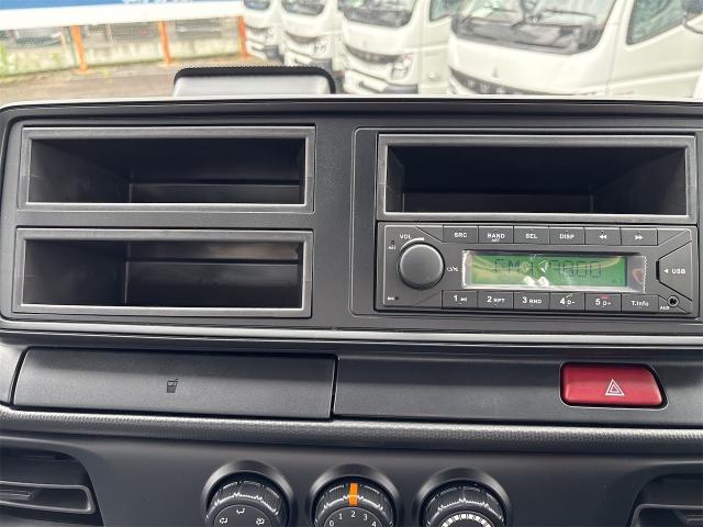 Mitsubishi Fuso Canter 9