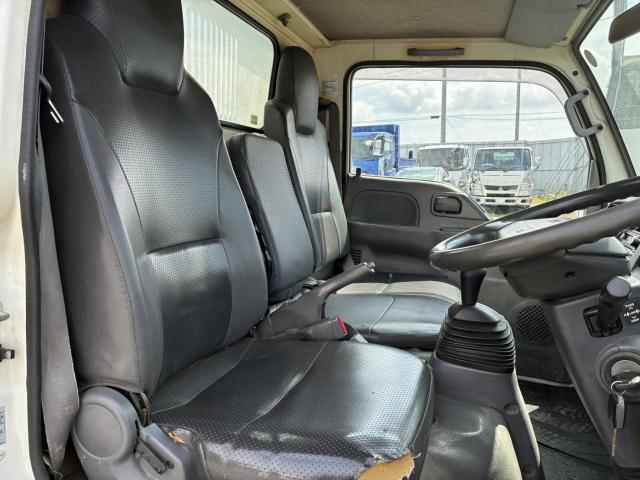 Isuzu Elf 11